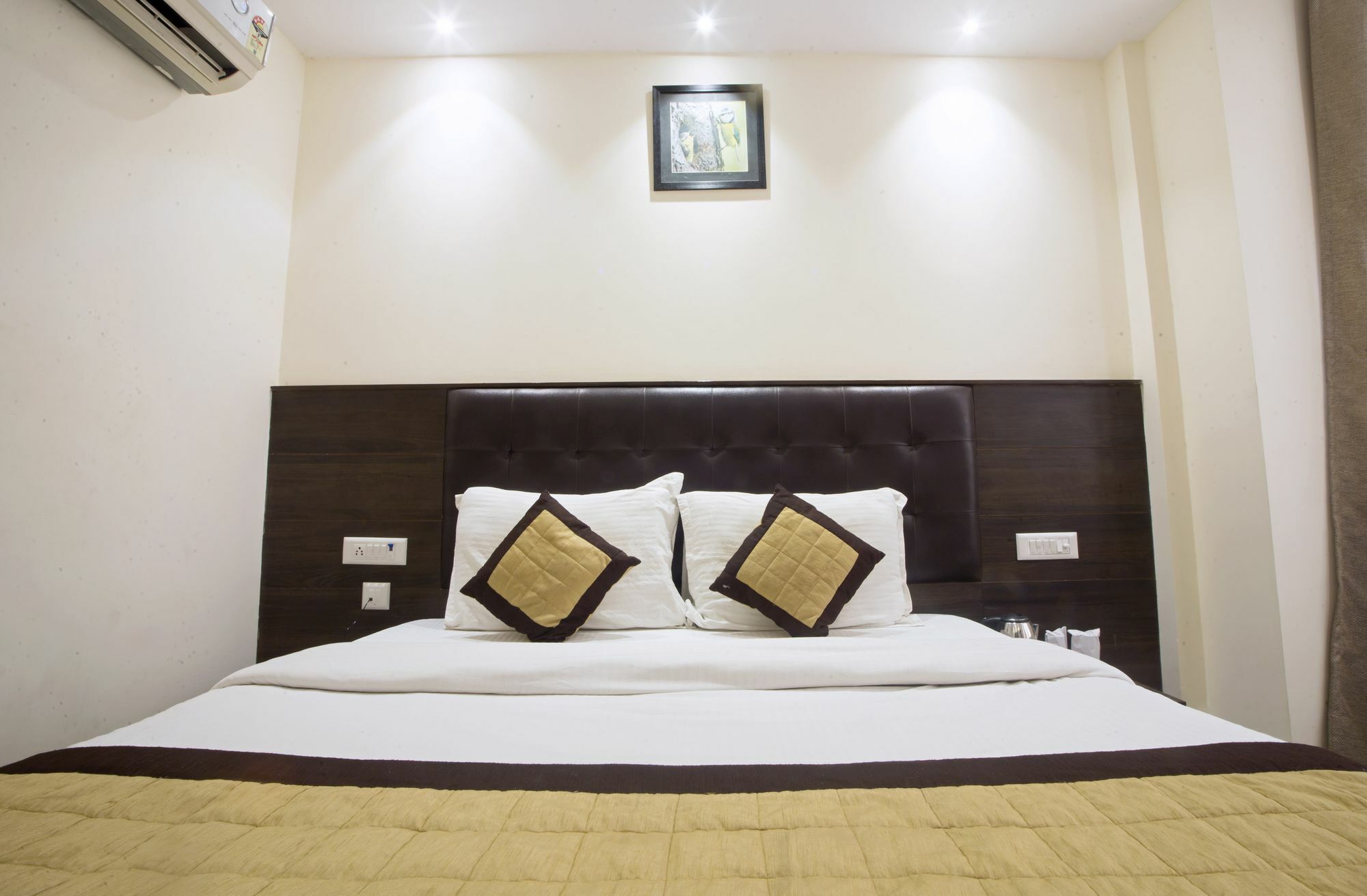 Fabexpress Le Continental Paharganj New Delhi Hotel Exterior foto