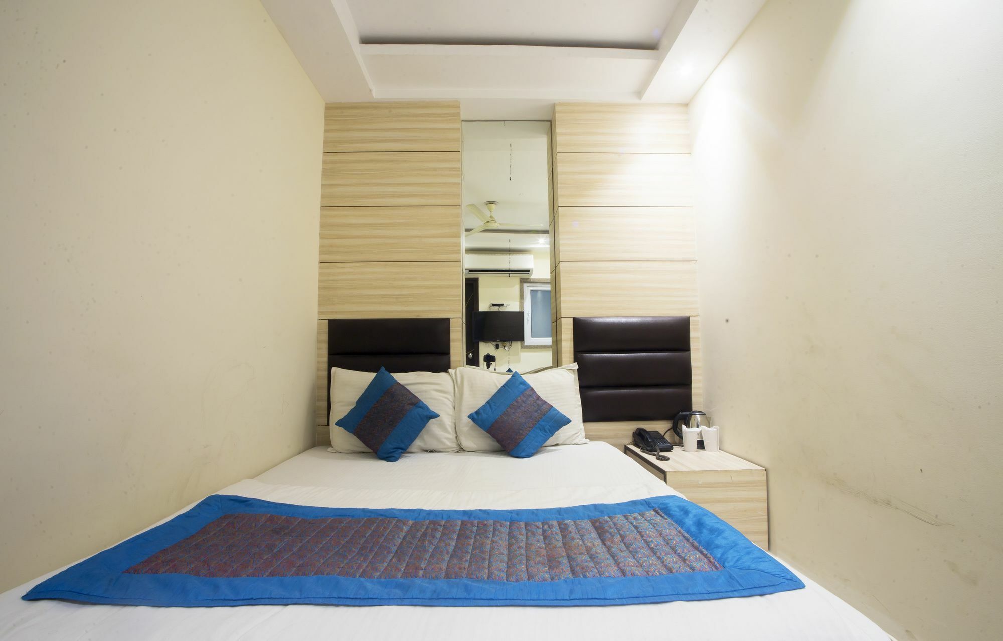 Fabexpress Le Continental Paharganj New Delhi Hotel Exterior foto