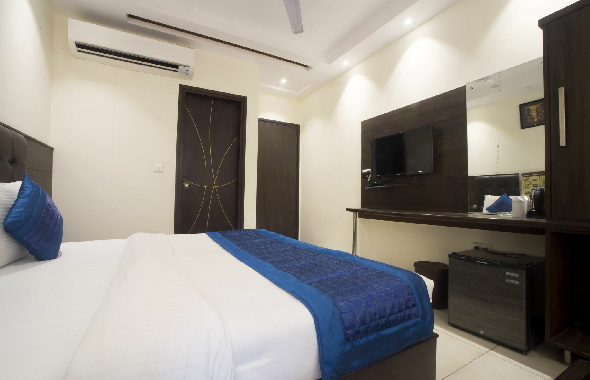 Fabexpress Le Continental Paharganj New Delhi Hotel Exterior foto